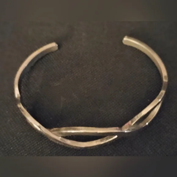 Sterling Silver Swirl Bangle Cuff Bracelet - Picture 2 of 4